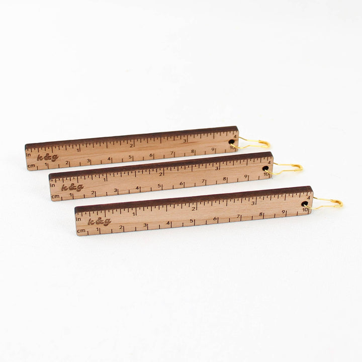 Knit & Gather Upcycled 4" Clip Ruler