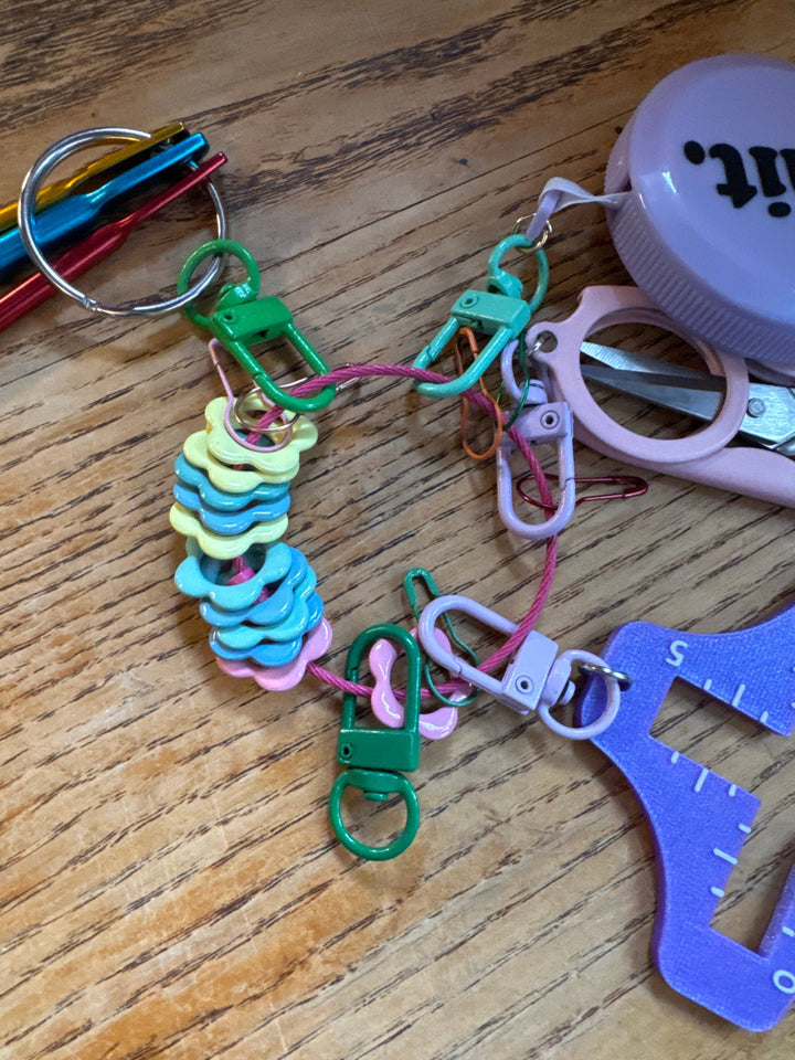 Flower stitch markers